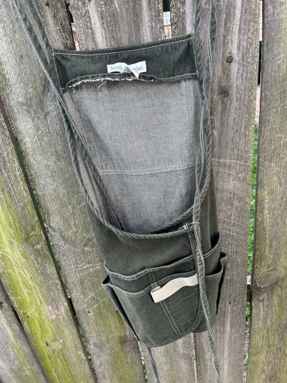 Smith & Hawken Dark Olive Green Canvas Pocket Apron gardening - Picture 3 of 3